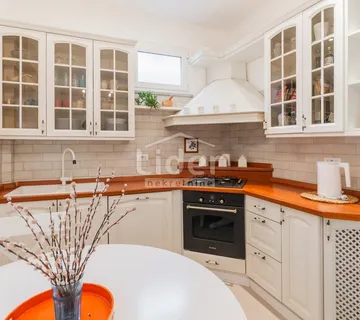 CENTAR-stan za najam - cover