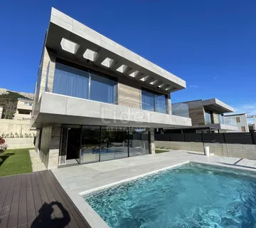 Otok Krk, Baška, dizajnerska urbana vila s bazenom