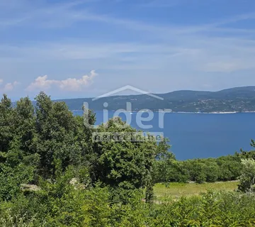 Zemljište 400 m od mora sa panoramskim pogledom - Plomin, Kršan
