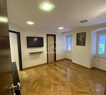 CENTAR - poslovni prostor u samom centru grada - cover