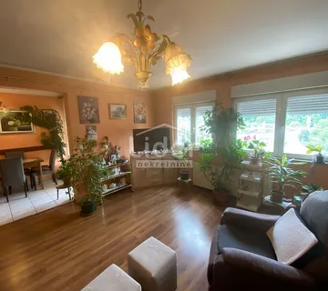 Škurinje, 3s+db, 76m2, balkon - Rijeka