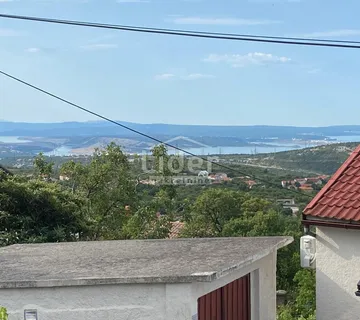 Kukuljanovo, samostojeća kuća s okućnicom i garažom - Kukuljanovo, Bakar