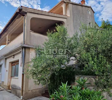 Kuća u Banjolu 298 m2 - Banjol, Rab