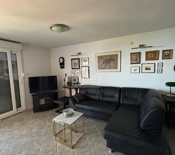 OPATIJA(VOLOSKO)-stan za dugoročni najam - cover