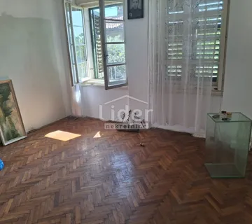 KANTRIDA Stan za adaptaciju na odličnoj lokaciji - Rijeka