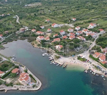 Ribnica na Karinskom moru, građevinsko zemljište 368m2 - Kruševo, Obrovac