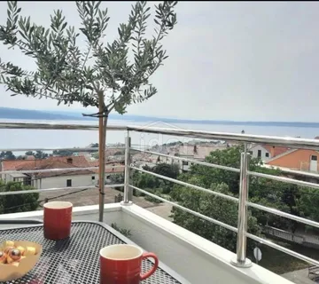 APARTMAN CRIKVENICA - cover