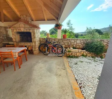 MALI LOŠINJ -1S+DB stan u kući - cover