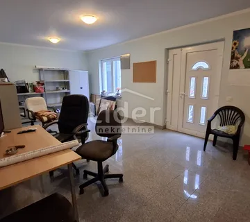 PERMANI- 430M2 poslovnog prostora - Matulji