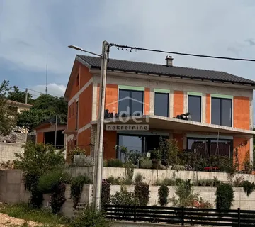 KRALJEVICA-samostojeća kuća ROH BAU
