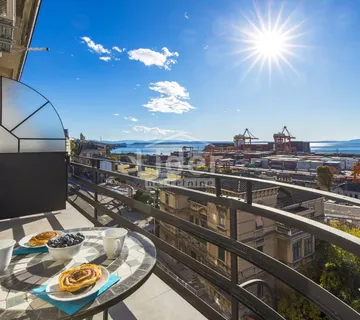 CENTAR-panoramski pogled na Kvarner - cover