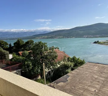 Donji Karin, kuću sa 5 apartmana prodajemo - Donji Karin, Benkovac