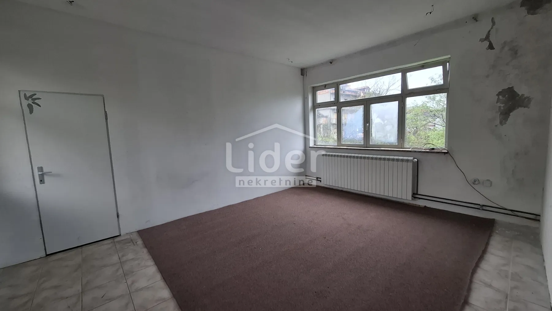 Poslovni prostor, uredi, radiona, dvorište - cover