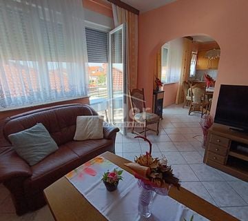 ZAMET KUĆA SA 4 STANA, 1 ZONA, 385.000 € - cover
