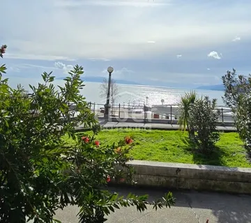 OPATIJA CENTAR-KUĆA U ZELENILU 20M2 S OKUĆNICOM  270M2 - cover