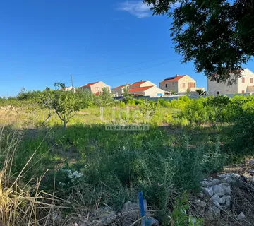 Zadar, Privlaka, građevinsko zemljište 520m2 prodajemo - cover