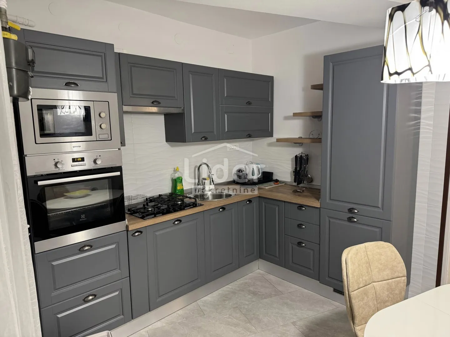 PODMURVICE-stan 80m2 - cover