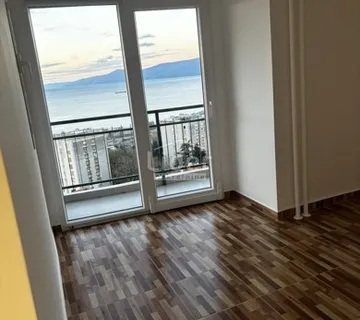 TURNIĆ-nenamješten stan za najam - cover