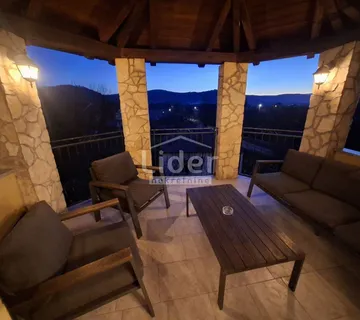 PODHUM- 3S+DB - cover