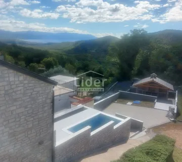 BRIBIR Adaptirana kuća s velikom okućnicom i bazenom - cover