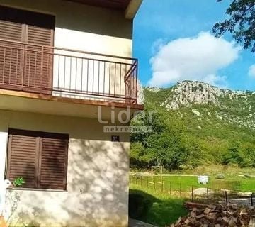 SAMOSTOJEĆA KUĆA SA VELIKOM OKUĆNICOM OD 1100 m2 - cover