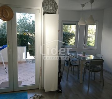 2S+DB APARTMAN NOVALJA-GAJ 200m od mora - cover