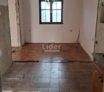 KOSTRENA - kuća za adaptaciju po želji - cover