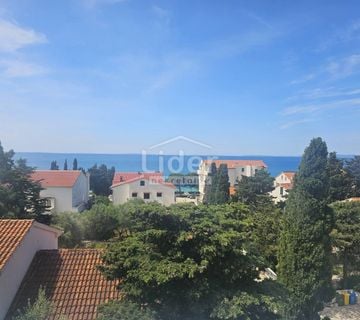 NOVALJA-GAJ, 100 m od mora, balkon, 34m2 - cover