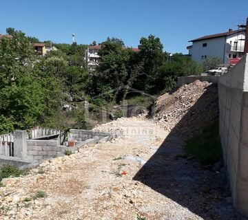 VIŠKOVO, građ. zemljište od 2400 m2 u blizini centra - cover