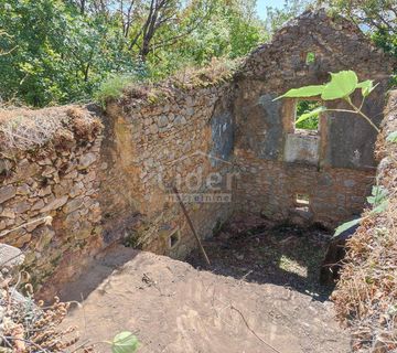 HRELJIN Ruševina na zemljištu od 1665 m2 - cover