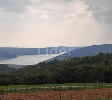 BARBAN, kuća 250m2 +10.800m2 građevinskog terena - cover