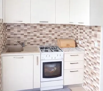 GARSONIJERA 25m2 PREČKO - cover