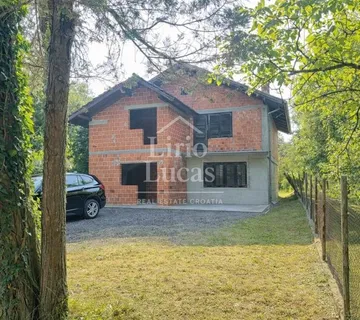 ROH BAU KUĆA 200m2 KRAVARSKO - cover