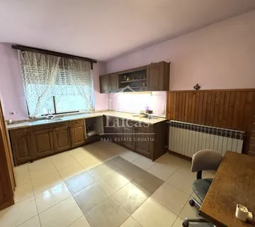 Kuća: Zagreb (Voltino), 240.00 m2 - cover