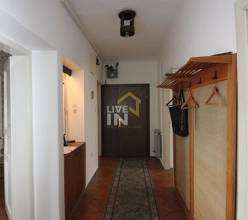 Zagreb, Ulica Ivana Trnskog, 3,5 sobni stan, lift, za uređenje prodajemo - cover