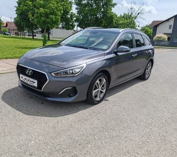 Hyundai i30 1.6 CRDi automatik, 67000 KM . 2018 G - cover