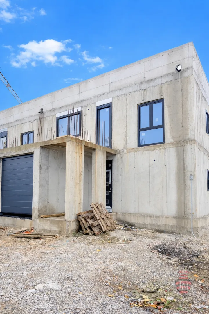 Kuća u nizu, Rakitje, 157,37 m2, S1 - cover