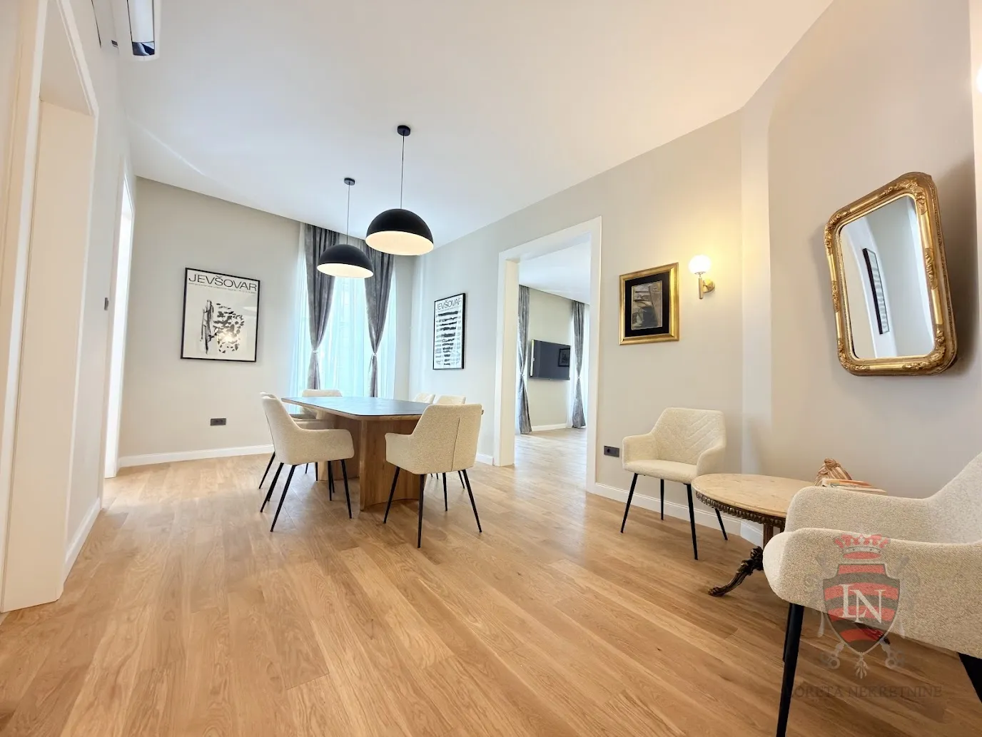 Centar Zagreb, Trg – Luksuzan stan/poslovni prostor s PARKINGOM i SAUNOM - cover