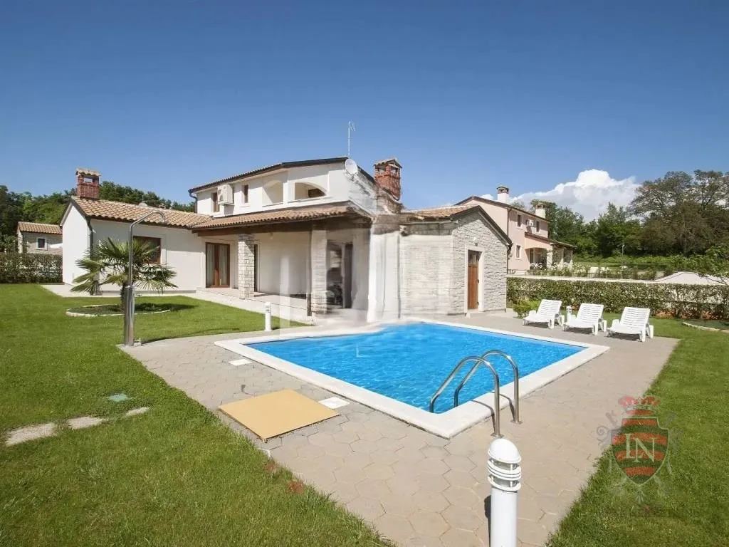 Kamena kuća s bazenom 140 m2, Istra - cover