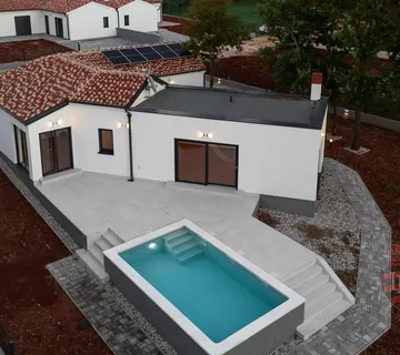 Kuća s bazenom 144 m2, Barban - cover