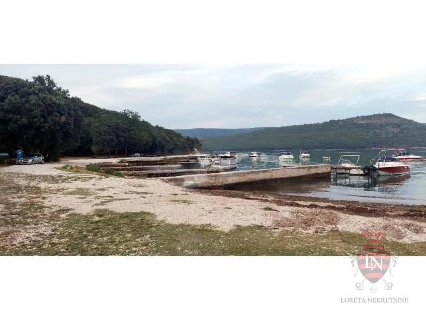 Građevinsko zemljište blizu mora 3 876 m2, Barban - cover