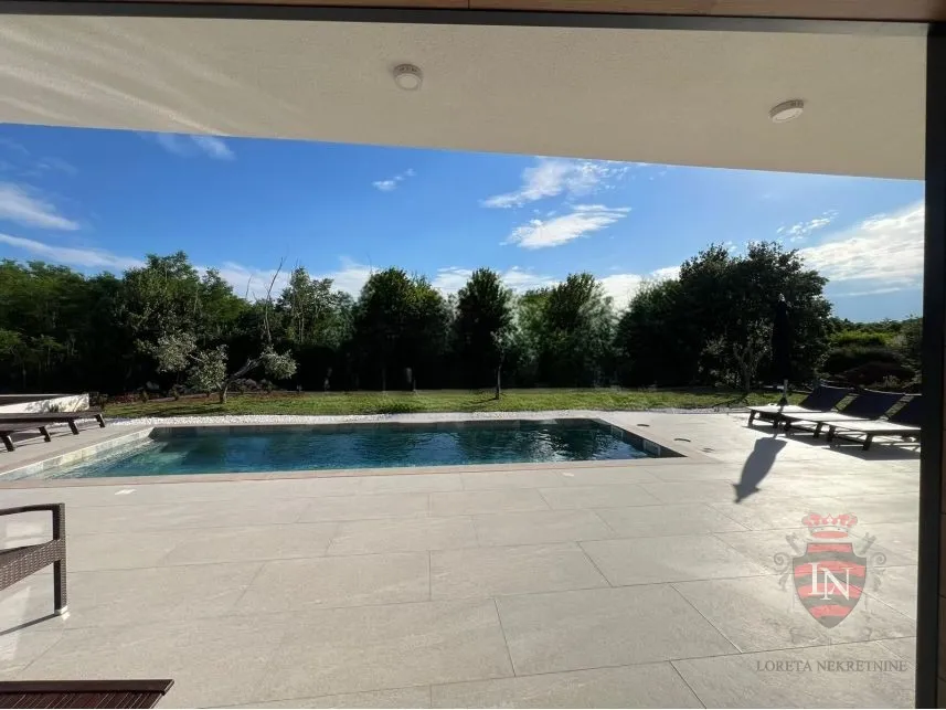 Vila Labin, 160 m2 s bazenom - cover
