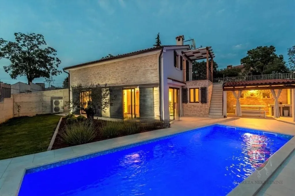 Kuća s bazenom 145 m2, Tinjan, Istra - cover