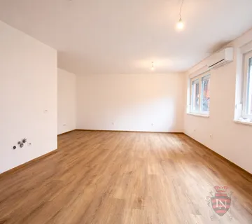 Poslovni prostor 54,95 m2, Sesvete - cover