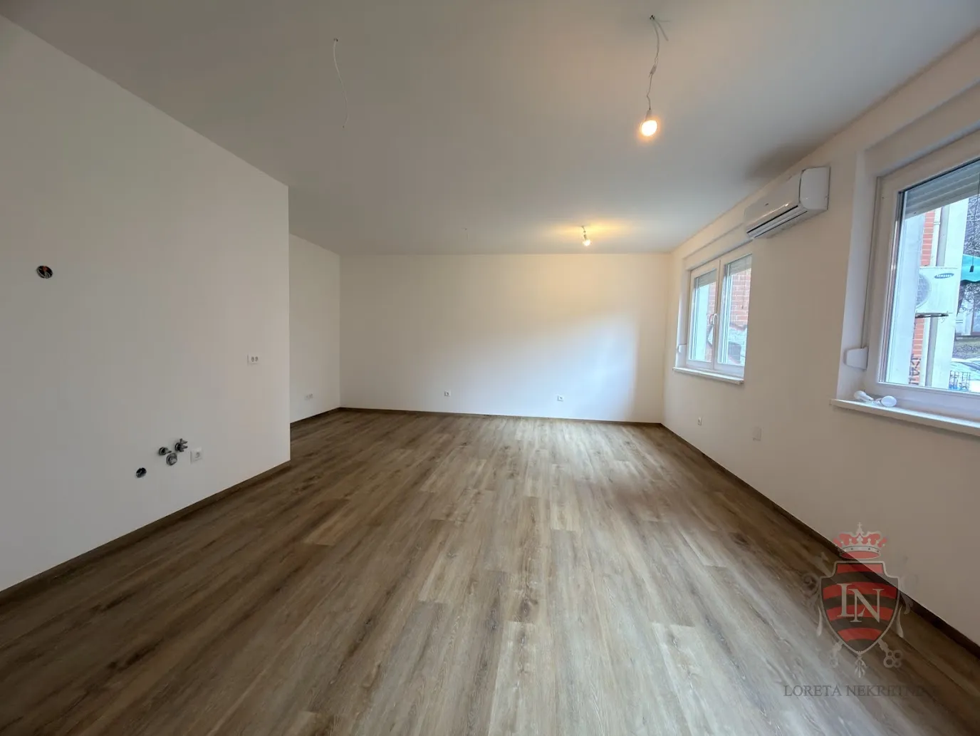 Poslovni prostor 54,95 m2, Sesvete - cover