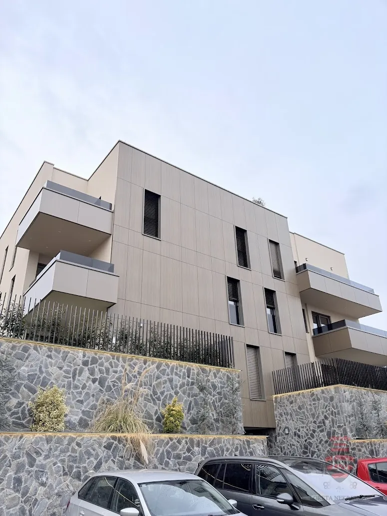 LUKSUZAN STAN S PRIVATNIM VRTOM – MAKSIMIR / JORDANOVAC (ZADNJI U ZGRADI) S.0.1. 237,11 m2 - cover