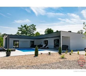 Moderna kuća s bazenom, Labin 187 m2