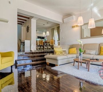 Prekrasna kuća s bazenom površine 220 m2 na parceli od 1567 m2, Istra - cover