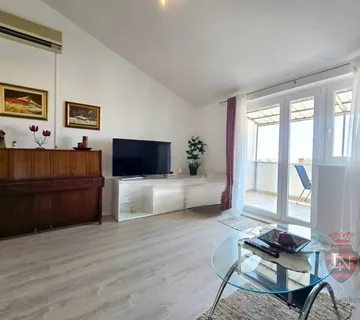 Stan Poreč, 86 m2 s pogledom na more - Garbina, Poreč