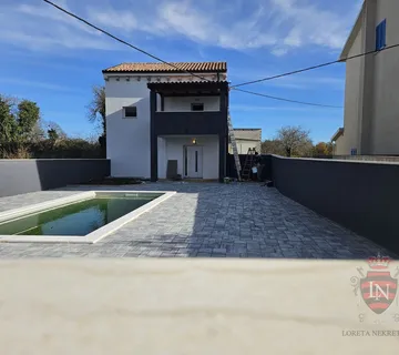 Kuća s bazenom 85 m2, Žminj - cover